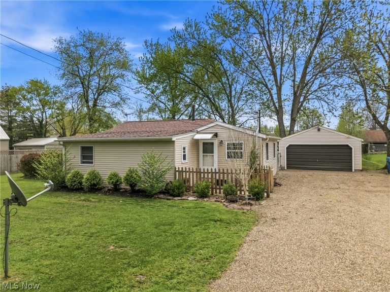 6982 Mcclure Road, Hubbard, OH, 44425