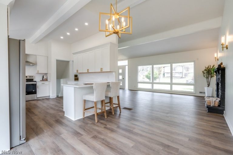 419 Briar Avenue, North Canton, OH - Photo 6