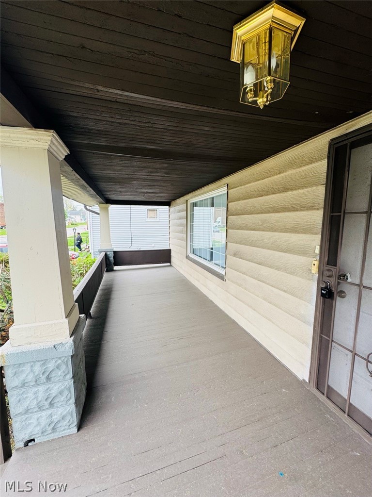 11806 Farringdon Avenue, Cleveland, OH - Photo 3