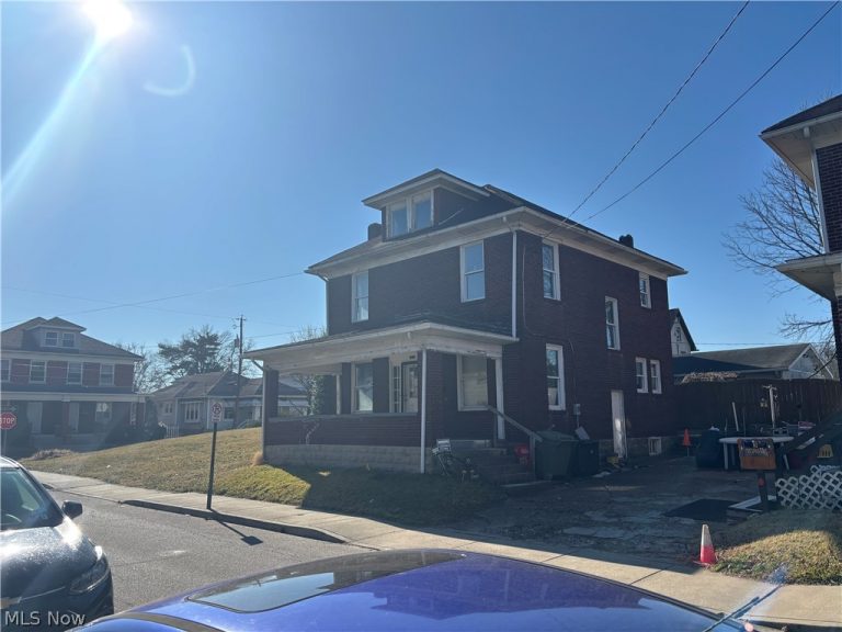 1014 18th Street, Parkersburg, WV - Photo 2