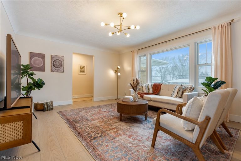 960 Impala Drive, Akron, OH - Photo 6