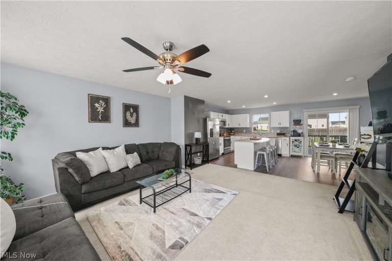 2207 Fowl Road, Elyria, OH - Photo 3