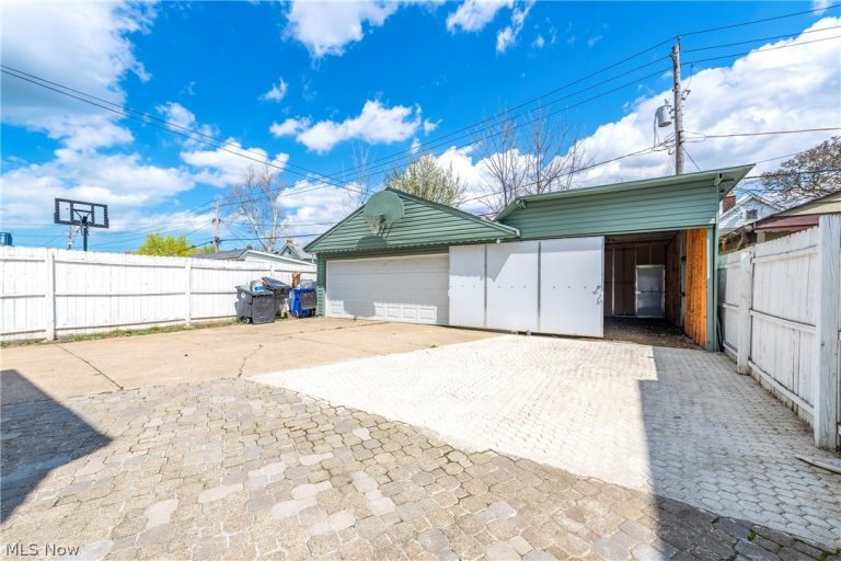 3437 95th Street, Cleveland, OH - Photo 8