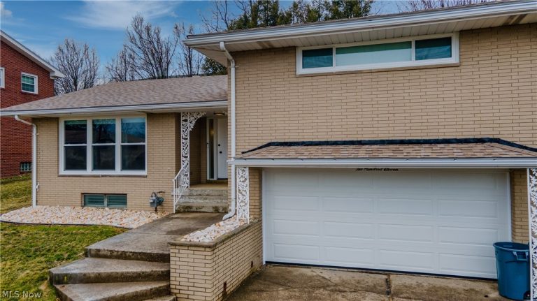 211 Donell Street, Weirton, WV - Photo 4