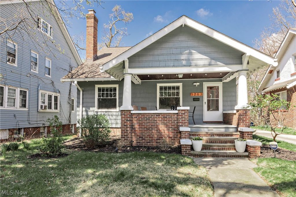 3263 Euclid Heights Boulevard, Cleveland Heights, OH