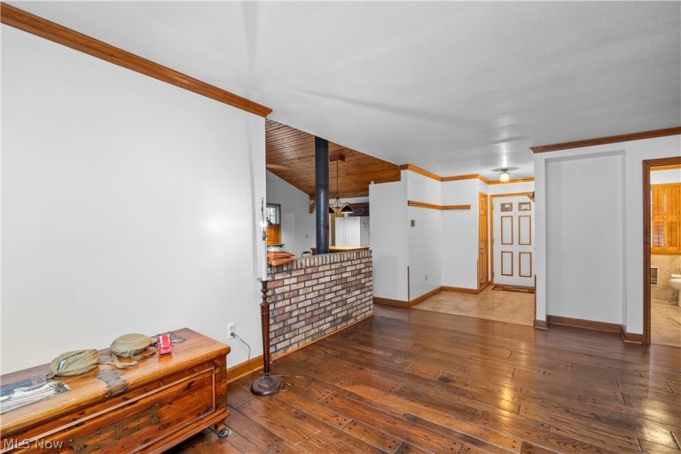 11923 Green Road, Wakeman, OH - Photo 6