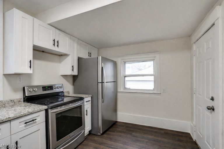 13 Alfaretta Avenue, Akron, OH - Photo 8