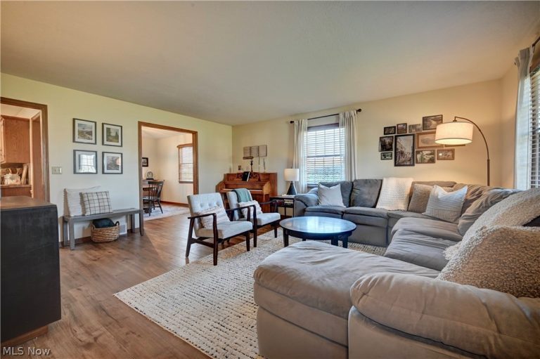 1712 Rolland Avenue, New Philadelphia, OH - Photo 4