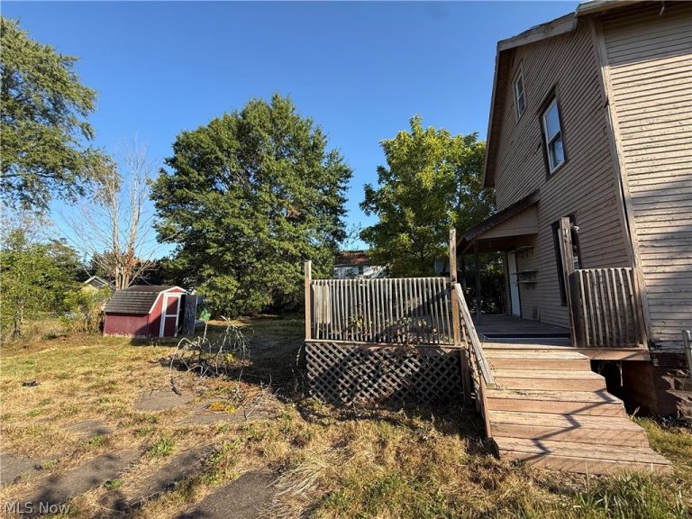 1033 Olive Avenue, Warren, OH - Photo 3
