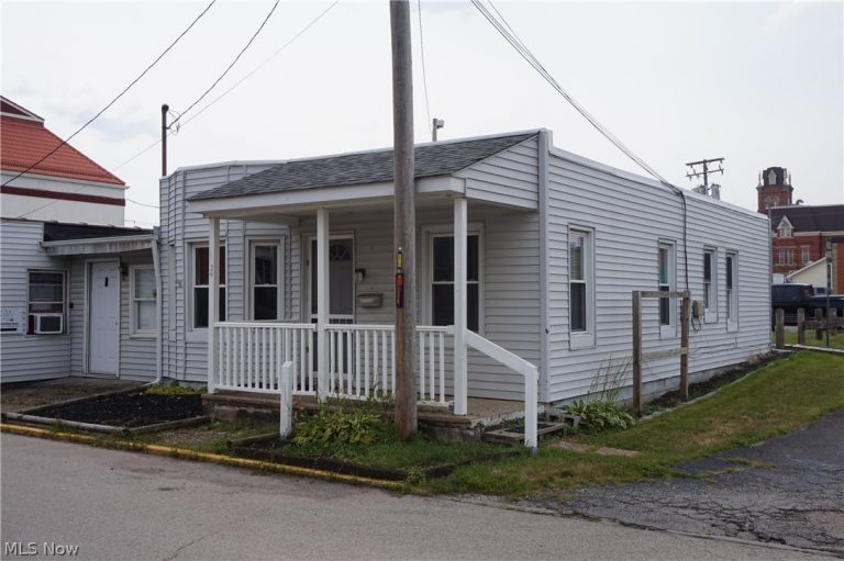 29 Wall Street, Jefferson, OH - Photo 6