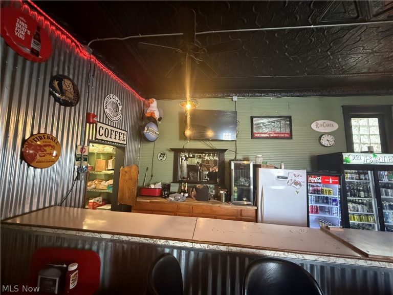 855 Main Street, Follansbee, WV - Photo 6