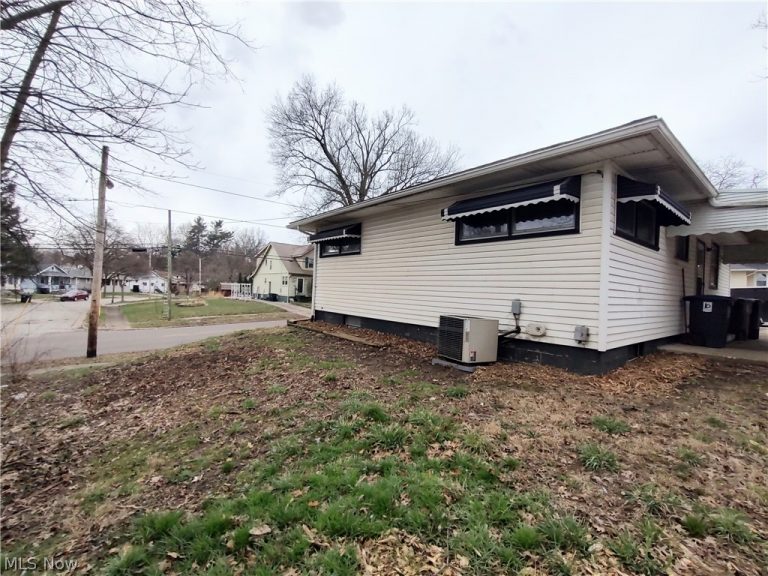 600 Eastland Avenue, Akron, OH - Photo 2