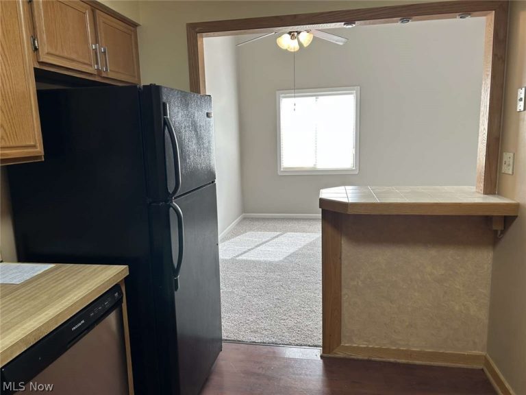 7153 Jester Place #A, Concord Twp, OH - Photo 4
