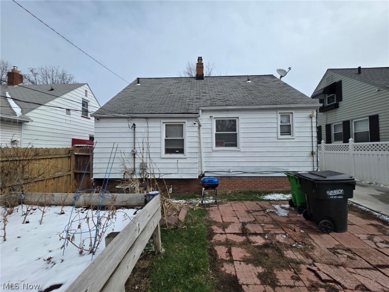 1566 195th Street, Euclid, OH - Photo 4