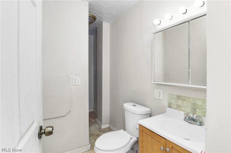 499 Brown Street, Akron, OH - Photo 8