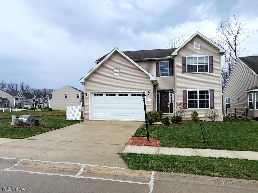 3784 Firethorn Drive, Aurora, OH