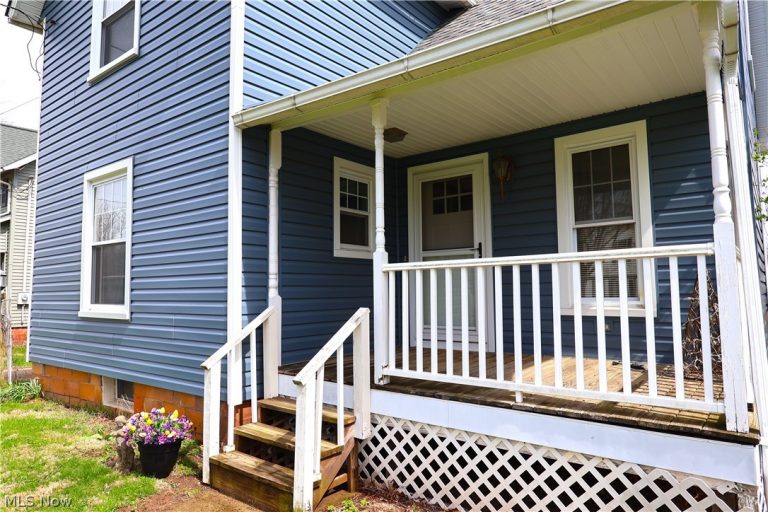 138 Middle Street, Wellington, OH - Photo 5