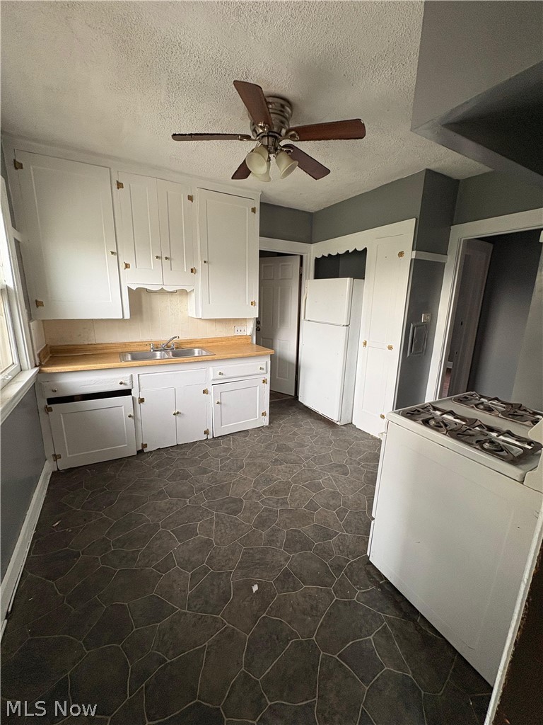 18001 Olympia Road, Cleveland, OH - Photo 8