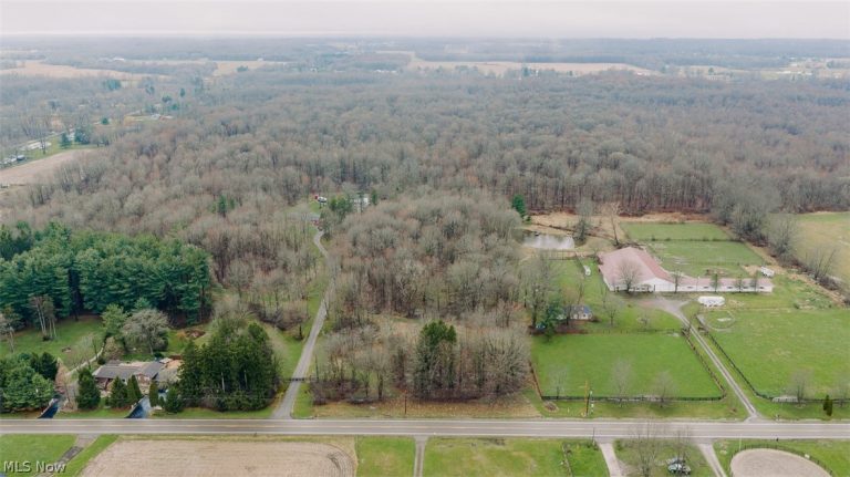 W Western Reserve Road, Canfield, OH - Photo 8
