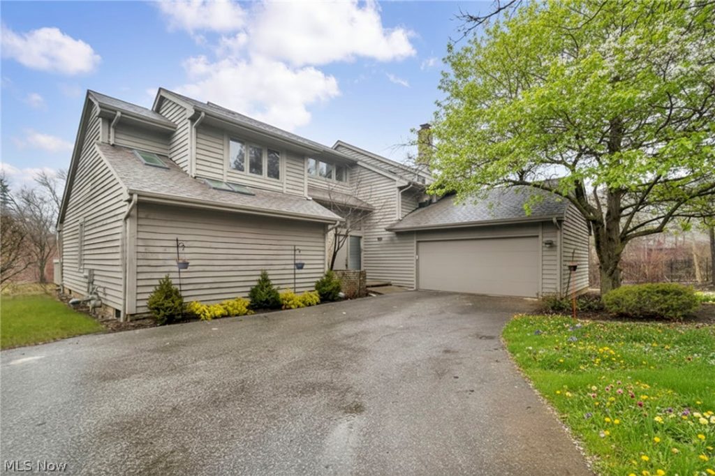 2 Salem Court, Beachwood, OH