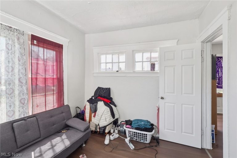 13701 Benwood Avenue, Cleveland, OH - Photo 8