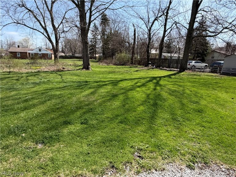 4055 Skiff Street, Willoughby, OH - Photo 8