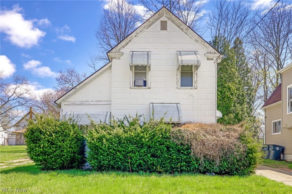817 Harvard Street, Akron, OH