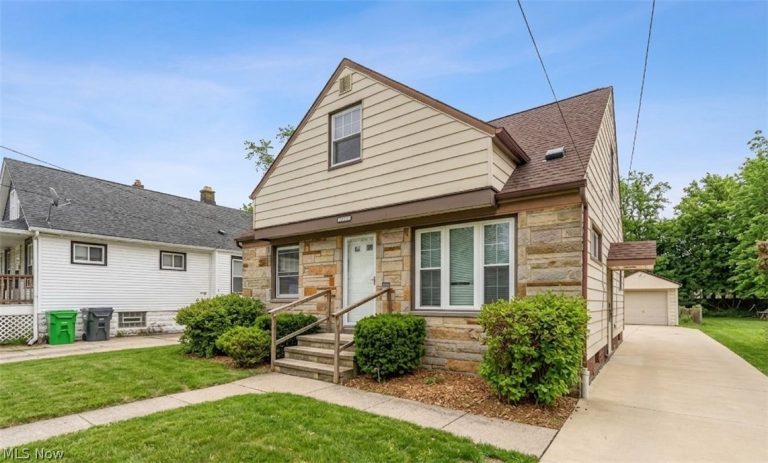 21980 Ivan Avenue, Euclid, OH - Photo 2