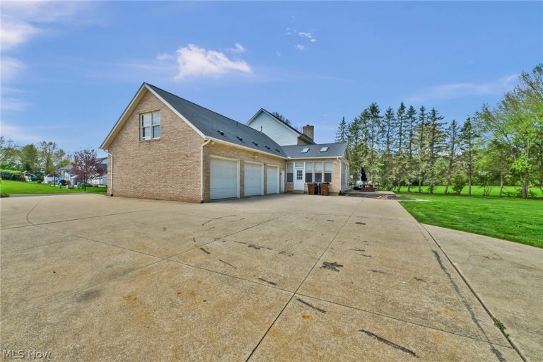 6172 Margate Avenue, Canton, OH - Photo 4