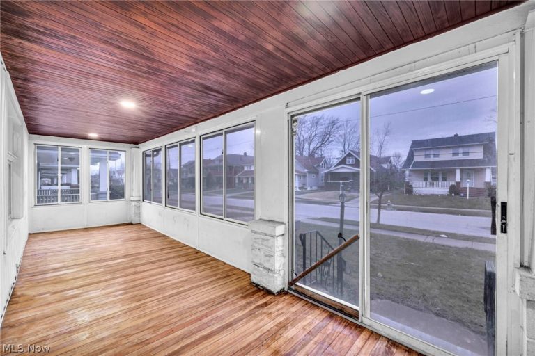 13910 Bartlett Avenue, Cleveland, OH - Photo 3