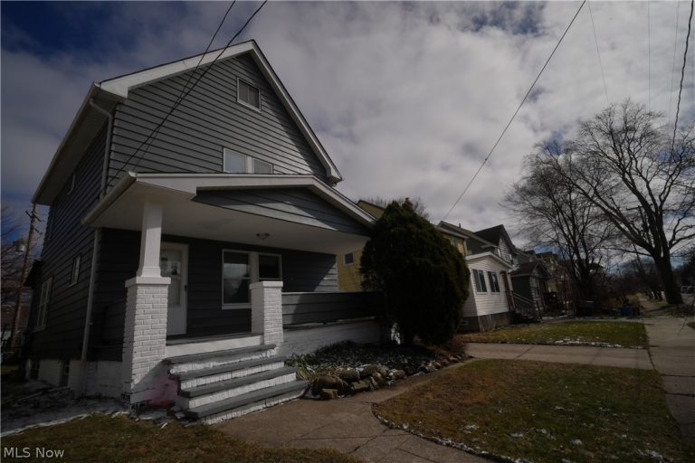 3043 111th Street, Cleveland, OH - Photo 2