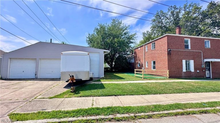 21000 Crystal Avenue, Euclid, OH - Photo 4