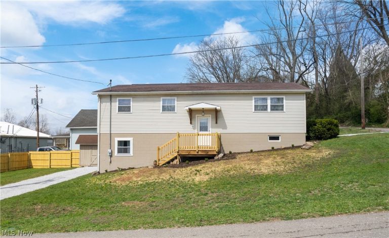 142 Smith Street, Millersburg, OH, 44654