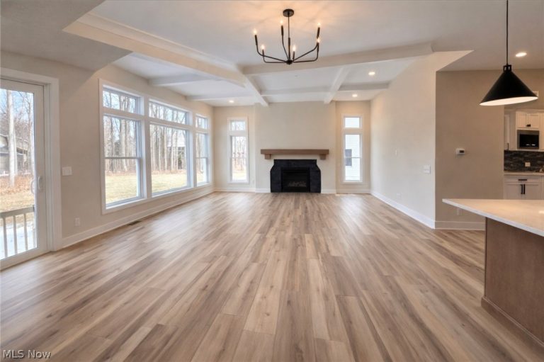 9159 Dove Lane, Mentor, OH - Photo 5