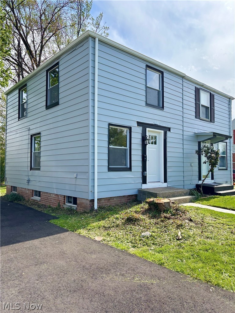 14119 Tuckahoe Avenue, Cleveland, OH - Photo 2