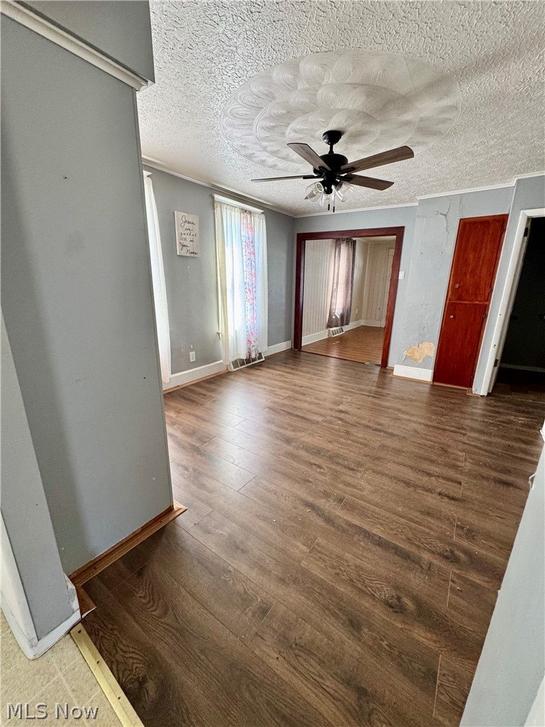 374 Tenney Avenue, Youngstown, OH - Photo 6