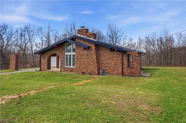 1348 Parshall Road, Wellsville, OH - Photo 3