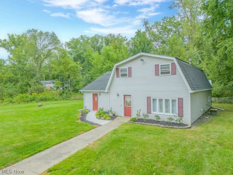 6429 Russia Road, South Amherst, OH, 44001