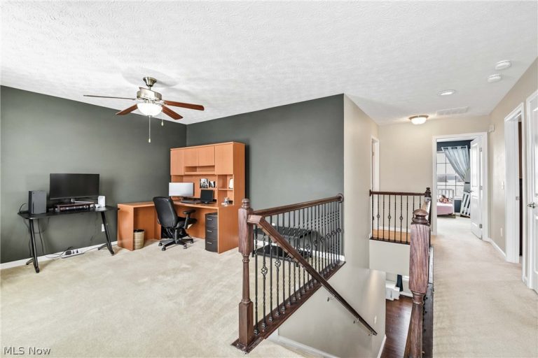 6530 Wisteria Lane, Medina, OH - Photo 4