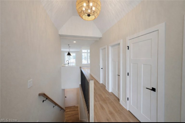 9159 Dove Lane, Mentor, OH - Photo 2