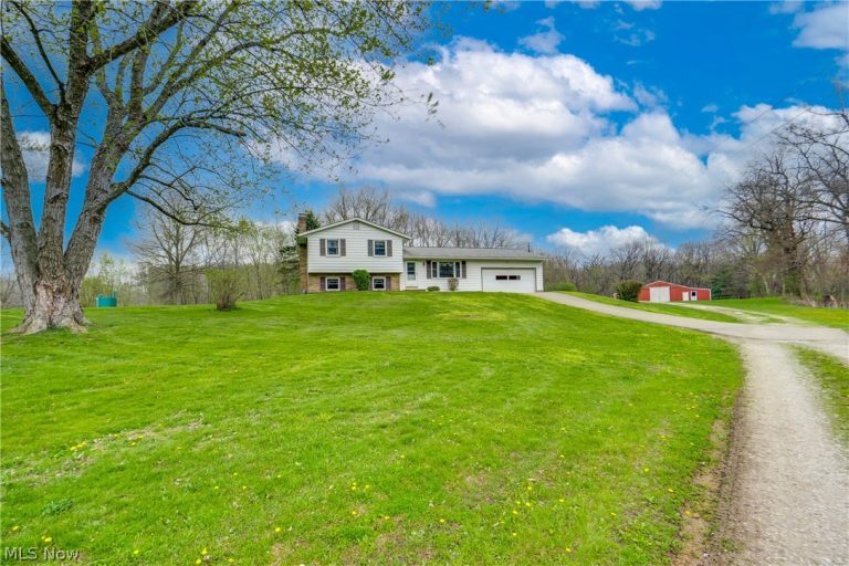 6444 Akron Avenue, Canal Fulton, OH, 44614