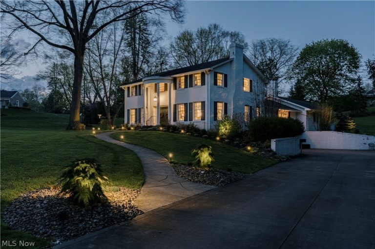 2624 Dunkeith Drive, Canton, OH - Photo 2