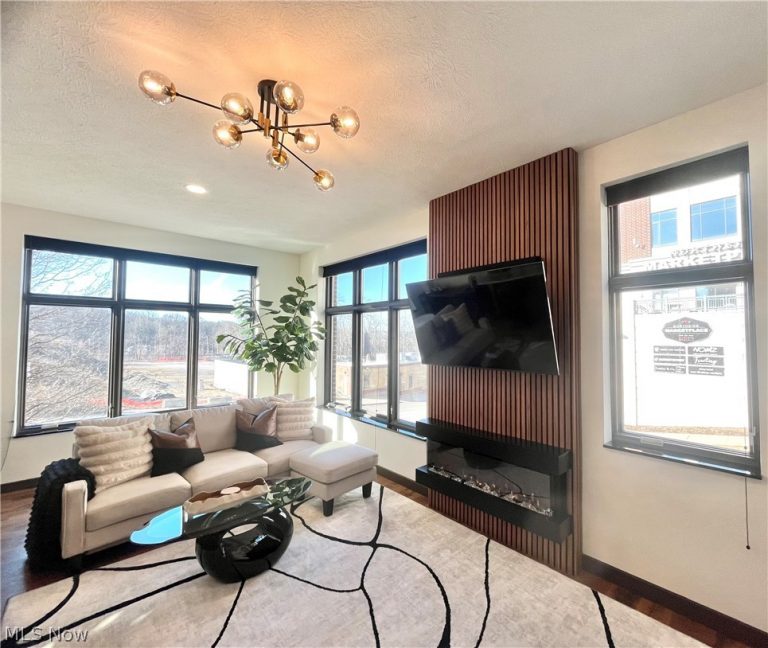 121 Howard Street, Akron, OH - Photo 6