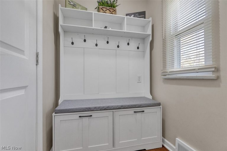 593 Mineola Avenue, Akron, OH - Photo 6