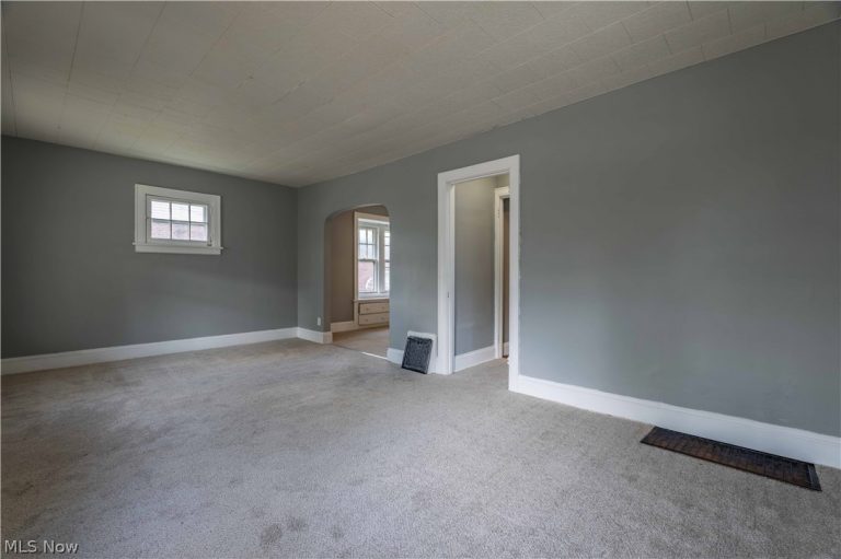 341 Archwood Avenue, Akron, OH - Photo 8