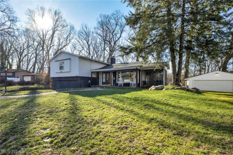 1332 Shanabrook Drive, Akron, OH - Photo 3