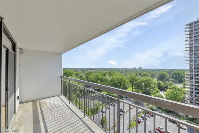 12550 Lake Avenue #1410, Lakewood, OH - Photo 3