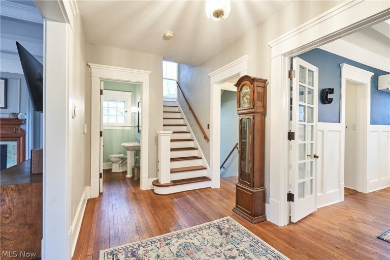 100 Mayfield Avenue, Akron, OH - Photo 3