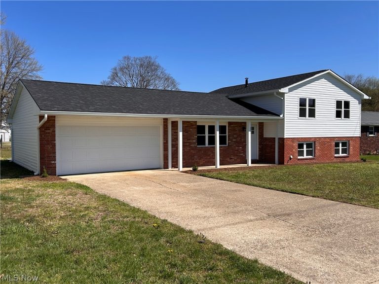 114 Devol Drive, Marietta, OH, 45750