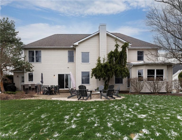 4307 Fall Lake Drive, Avon, OH - Photo 3